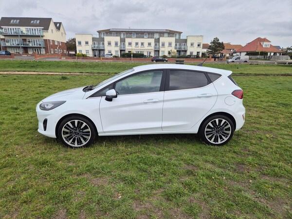 Used Ford Fiesta 2022 for sale - 76193842: Photo 1