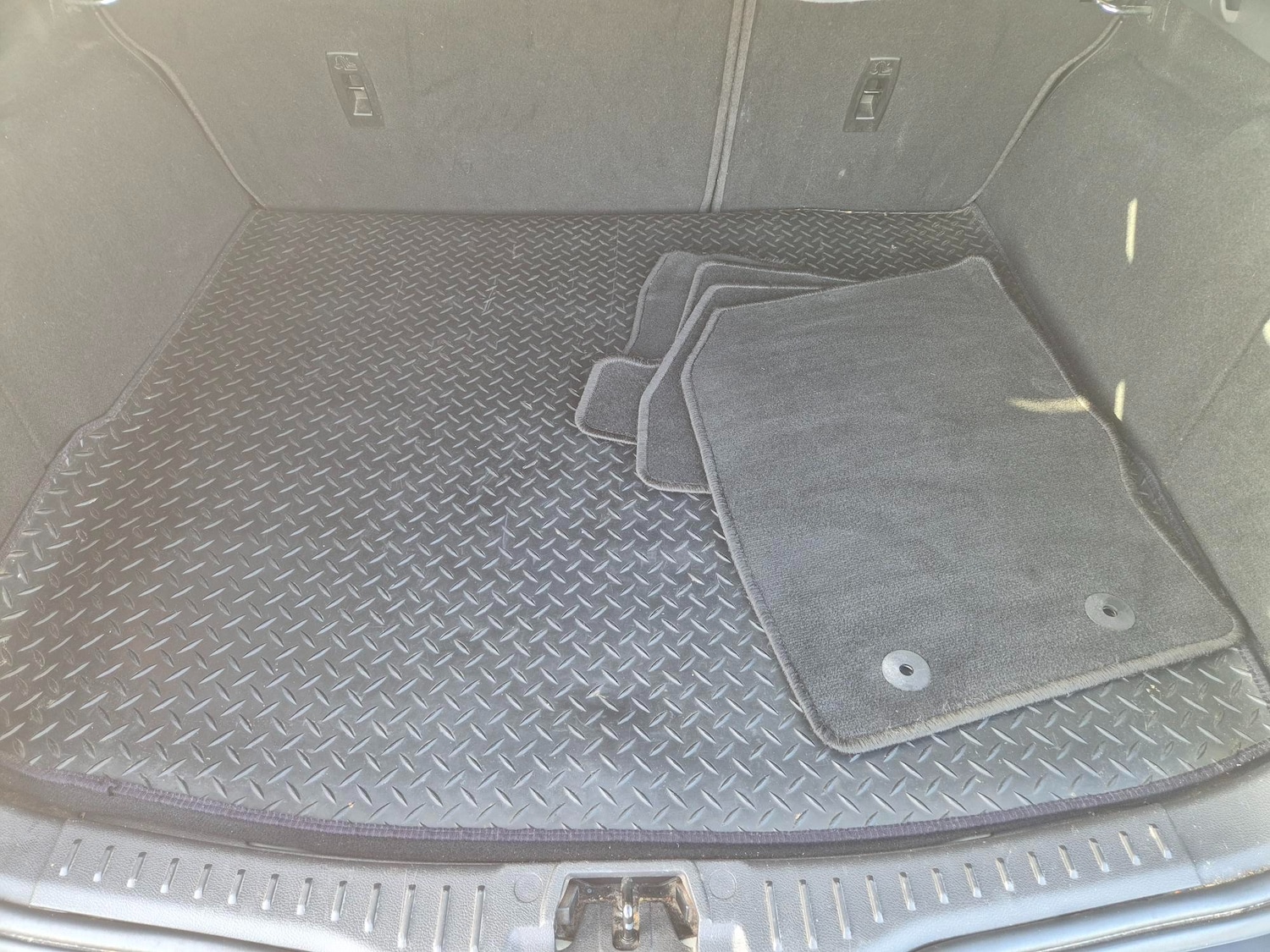 Used Ford Focus 2017 for sale - 77679744: Photo 16