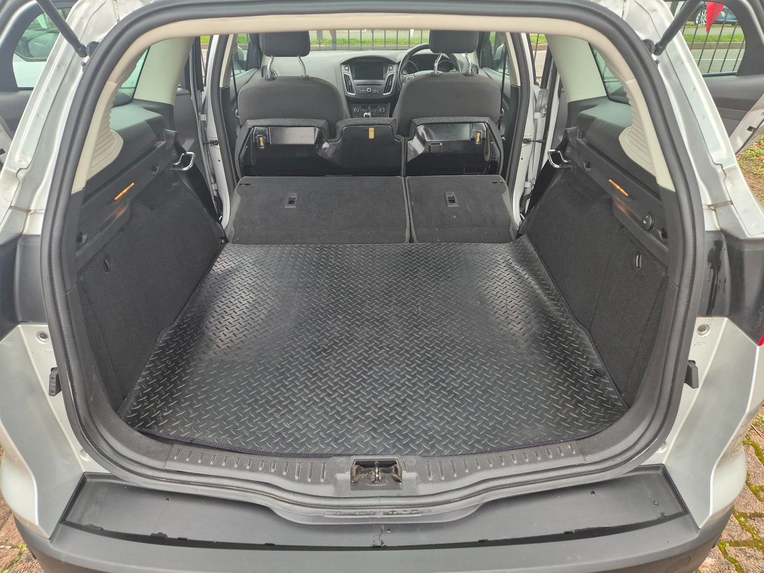 Used Ford Focus 2017 for sale - 77679744: Photo 18