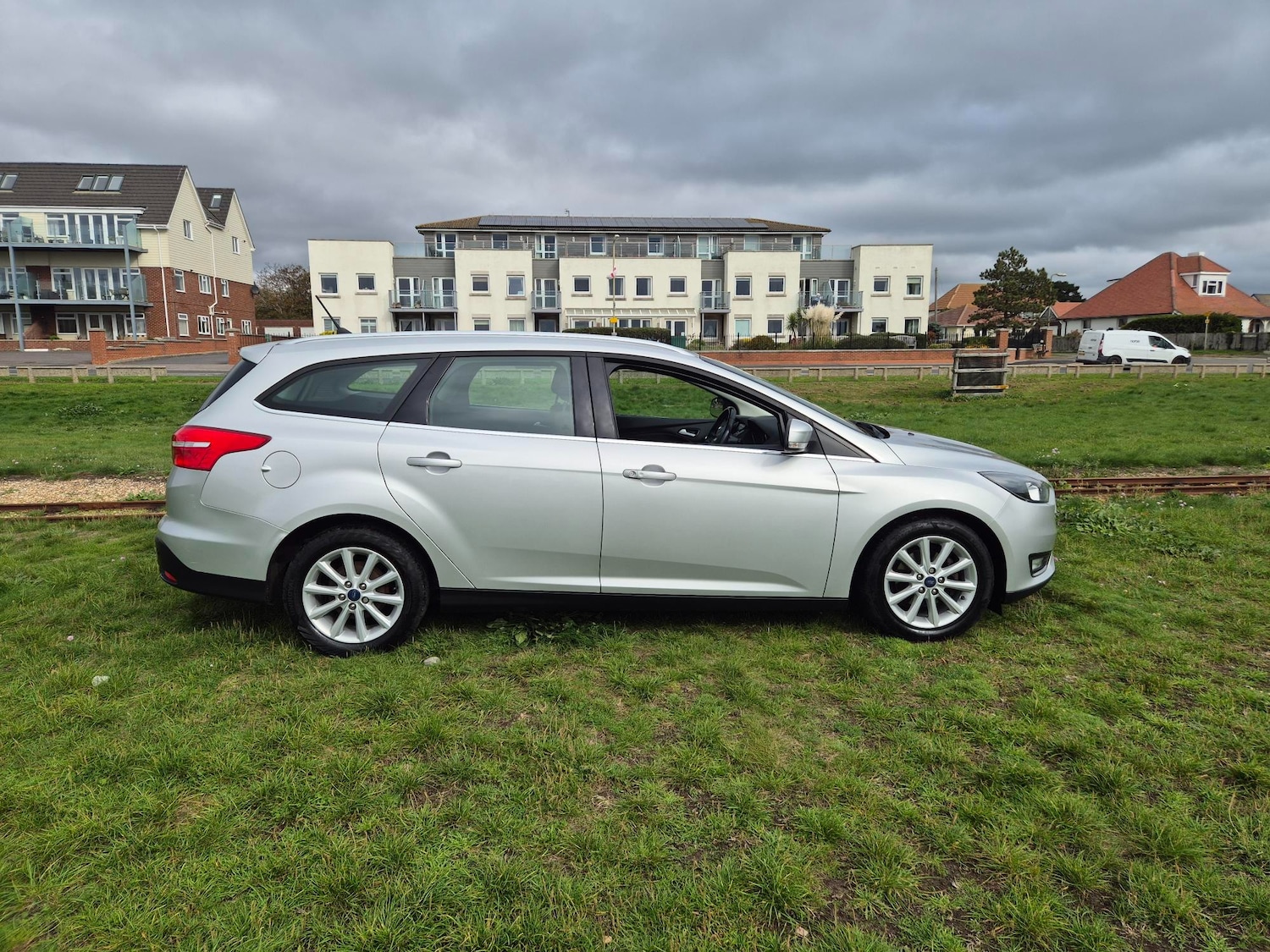 Used Ford Focus 2018 for sale - 76317400: Photo 2