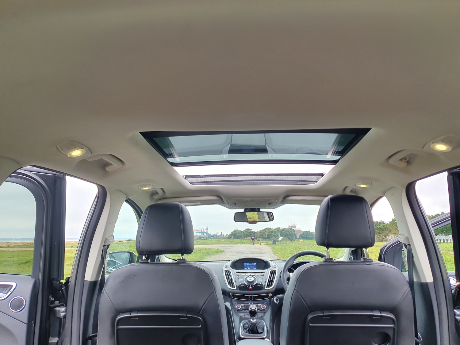 Used Ford Kuga 2015 for sale - 76390291: Photo 11