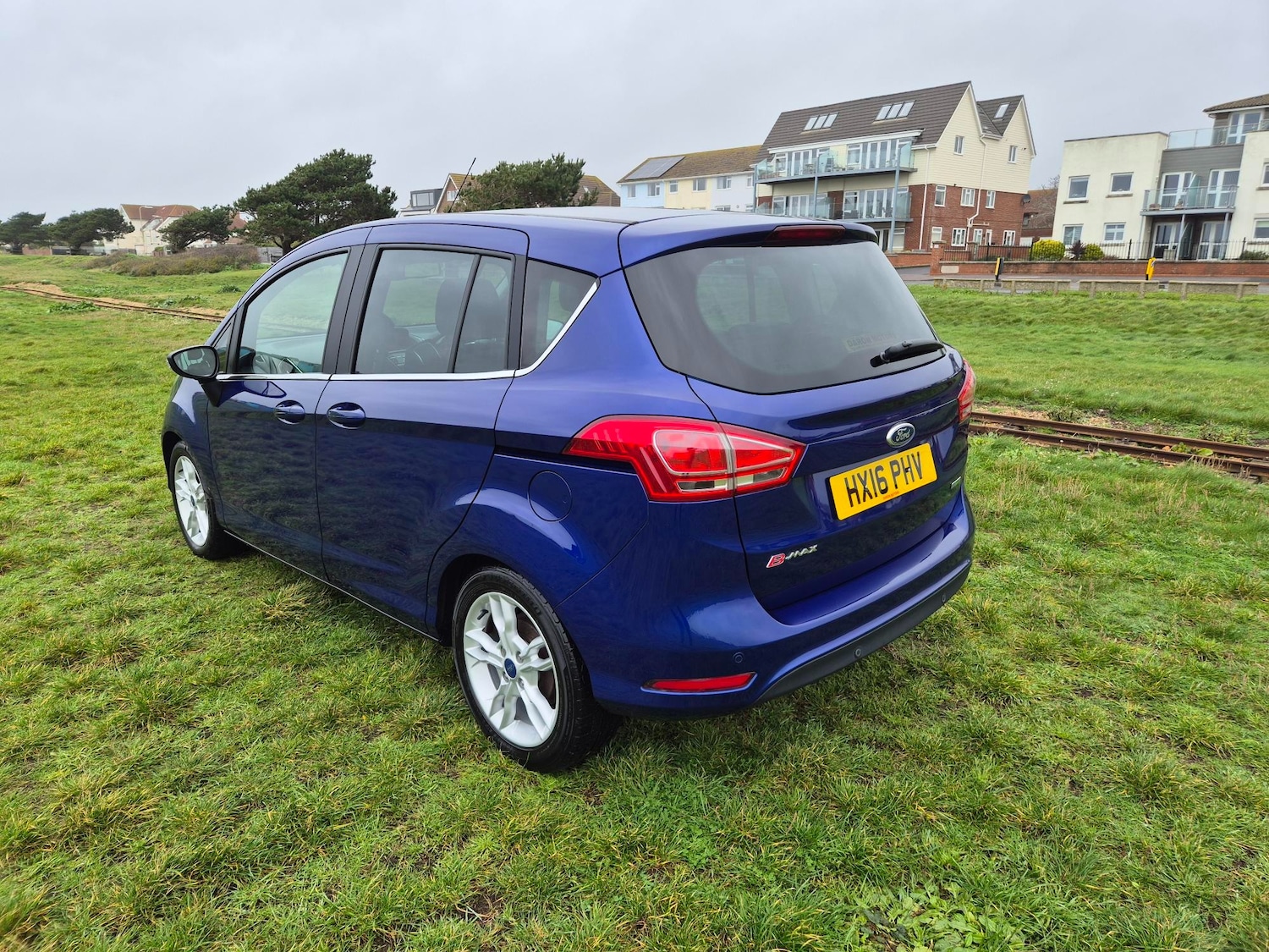Used Ford B-MAX 2016 for sale - 76719625: Photo 6