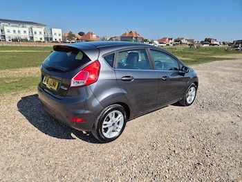 Used Ford Fiesta 2016 for sale - 77981414: Photo