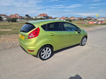 Used Ford Fiesta 2011 for sale - 79462983: Photo