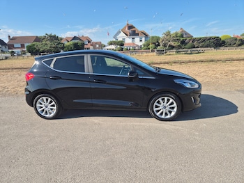 Used Ford Fiesta 2019 for sale - 75499094: Photo