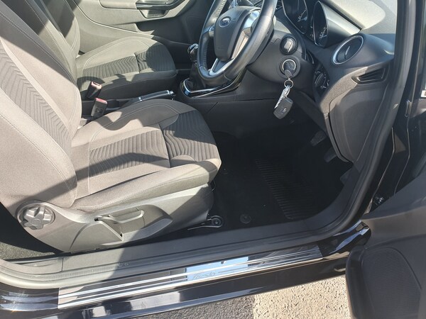 Used Ford Fiesta 2015 for sale - 72587256: Photo 10