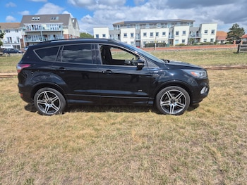 Used Ford Kuga 2017 for sale - 75608402: Photo
