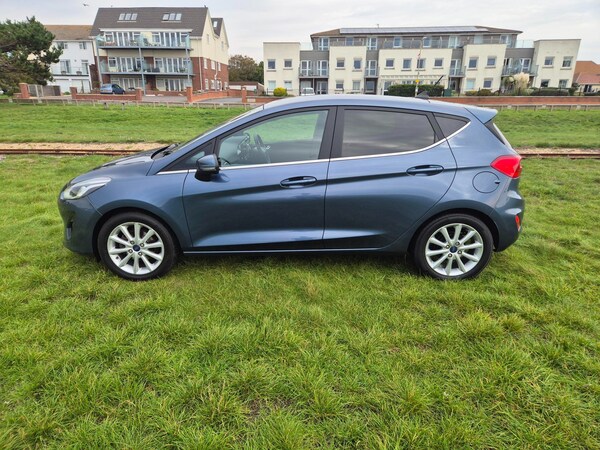 Used Ford Fiesta 2020 for sale - 76143627: Photo 2