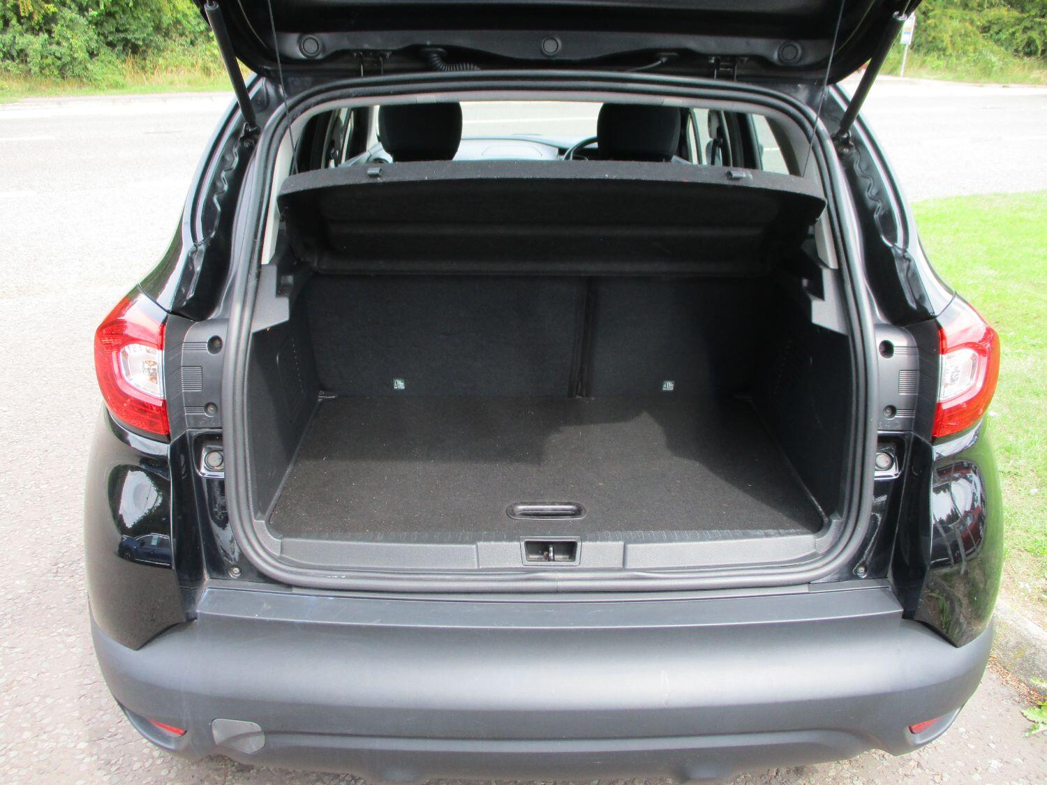 Used Renault Captur 2017 for sale - 76793910: Photo 11