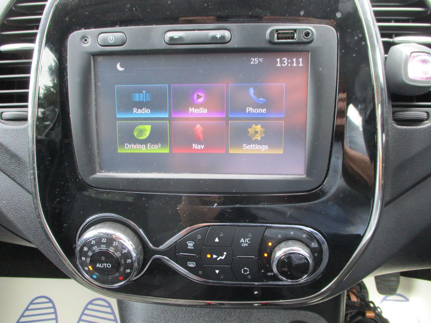 Used Renault Captur 2017 for sale - 76793910: Photo 8