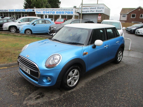 Used MINI Hatch 2018 for sale - 75621192: Photo 1