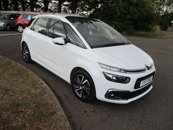 Used Citroen C4 Picasso 2017 for sale - 75692346: Photo