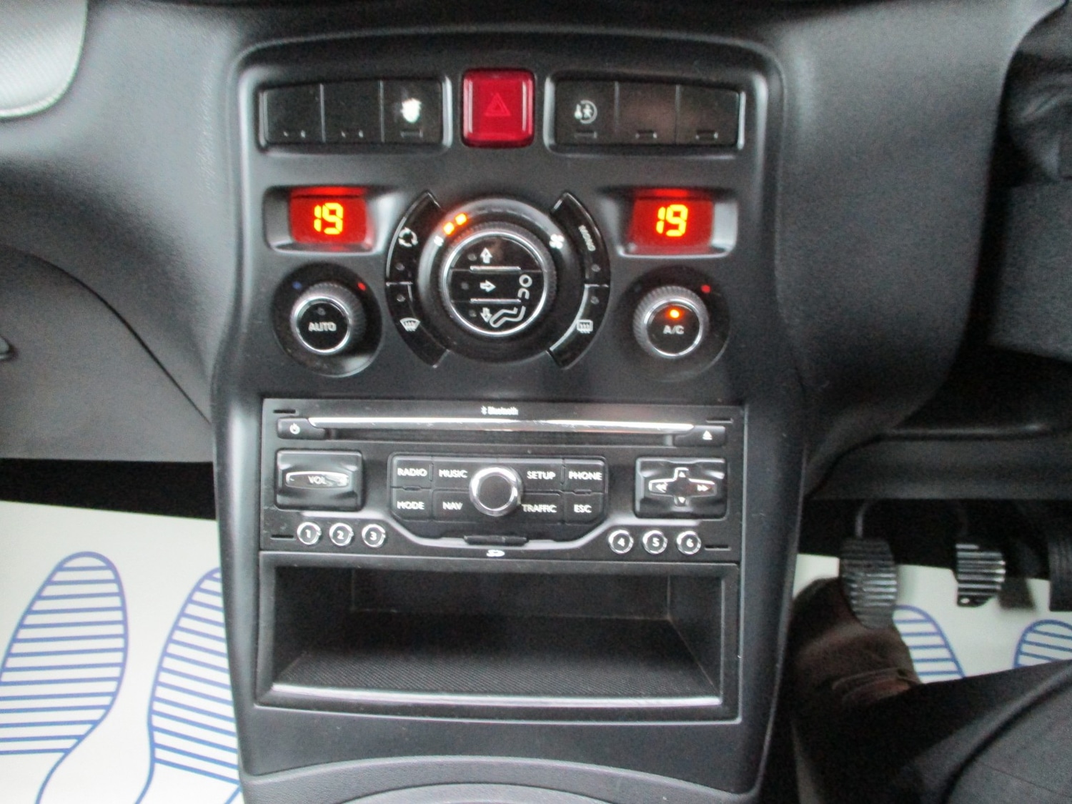 Used Citroen C3 Picasso 2011 for sale - 76884837: Photo 13