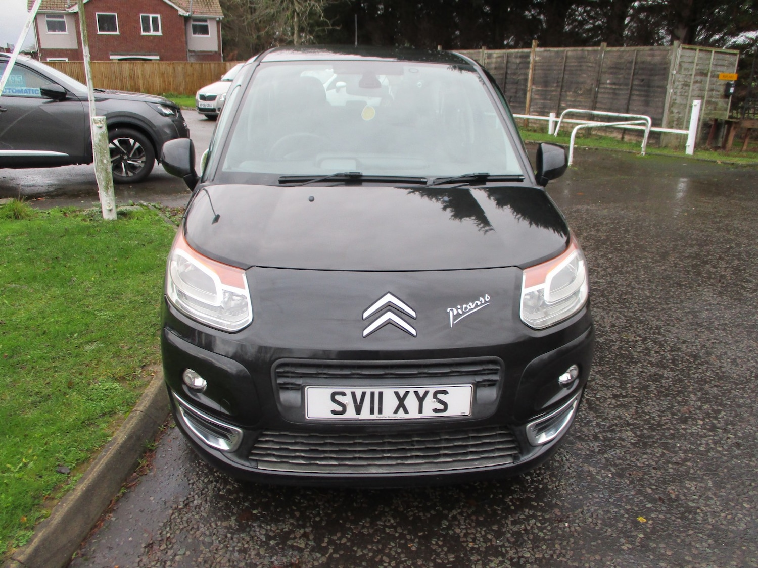 Used Citroen C3 Picasso 2011 for sale - 76884837: Photo 9