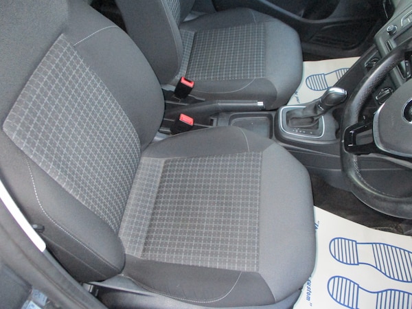 Used Volkswagen Polo 2017 for sale - 76324856: Photo 6