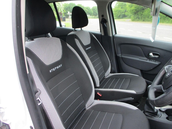 Used Dacia Sandero Stepway 2020 for sale - 74670951: Photo 6