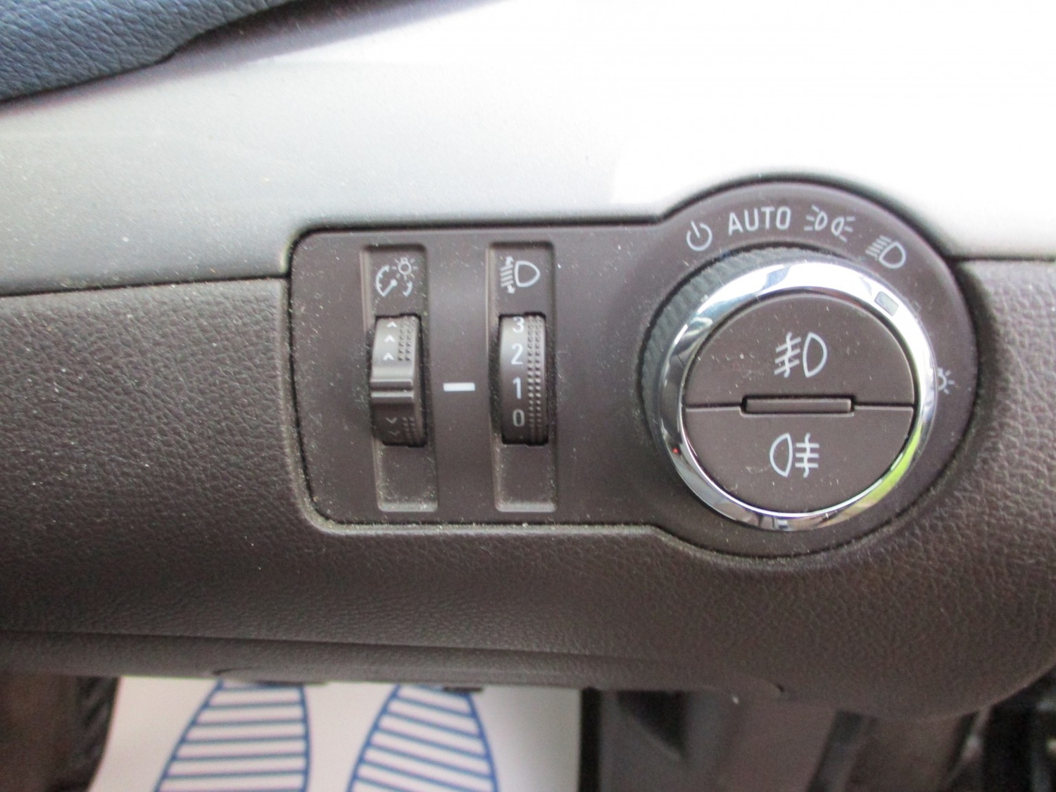 Used Vauxhall Mokka 2013 for sale - 76896936: Photo 18