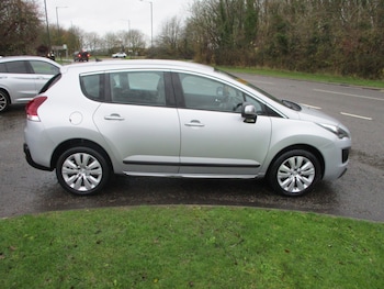 Used Peugeot 3008 2015 for sale - 76751864: Photo