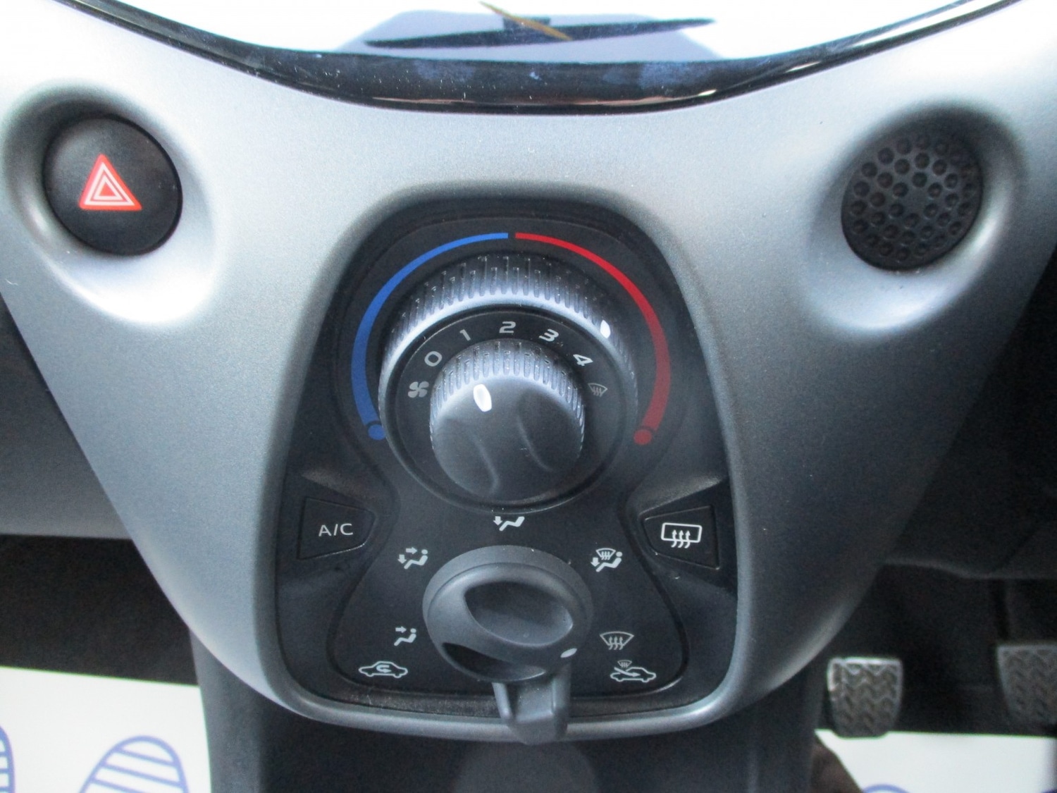 Used Toyota AYGO 2019 for sale - 77028011: Photo 19