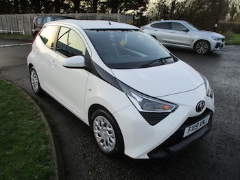 Used Toyota AYGO 2019 for sale - 77028011: Photo