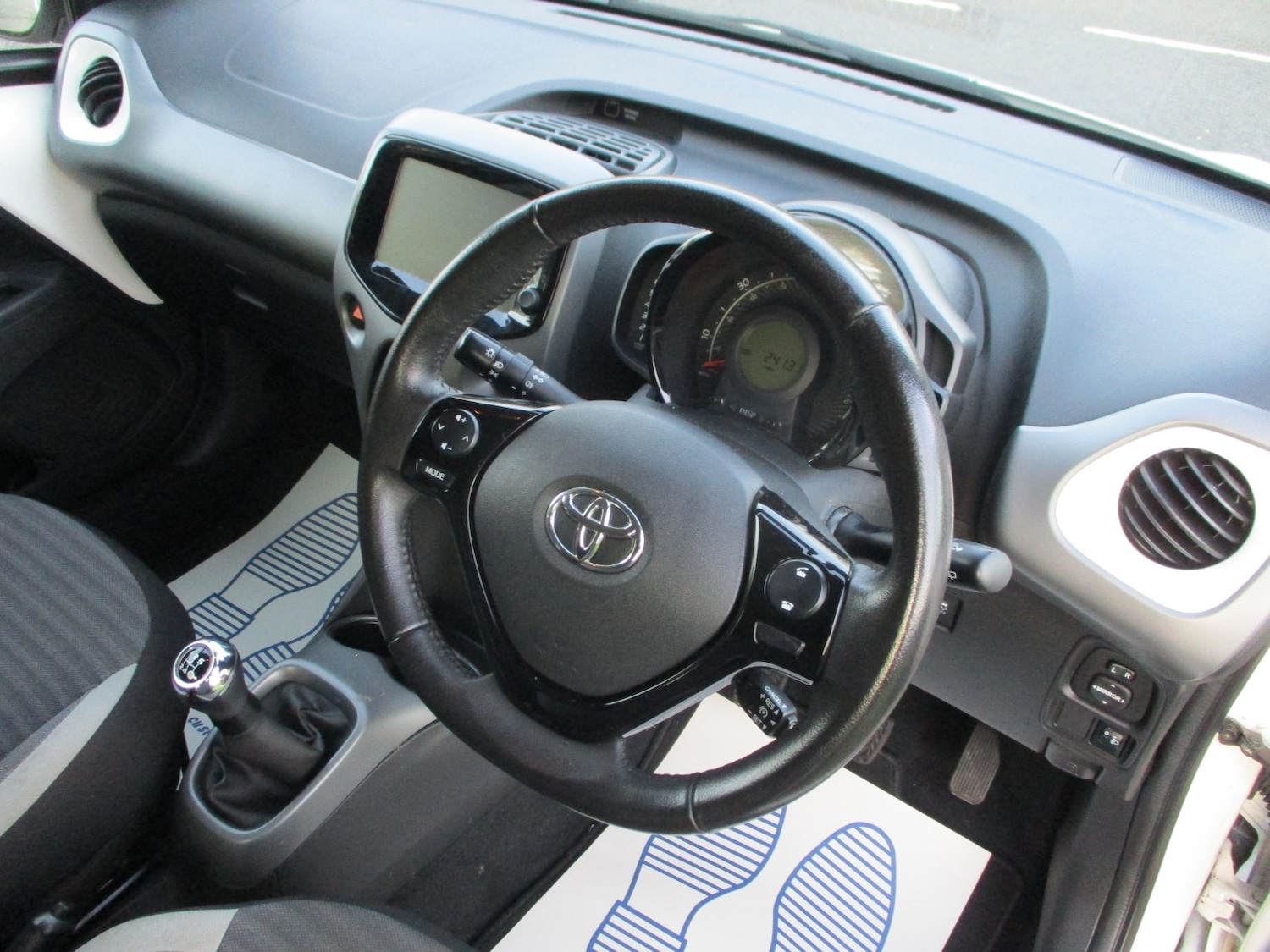 Used Toyota AYGO 2019 for sale - 77028011: Photo 6
