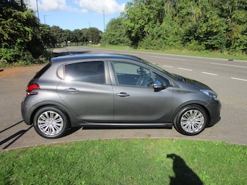 Used Peugeot 208 2019 for sale - 76035582: Photo