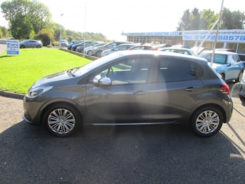 Used Peugeot 208 2019 for sale - 76035582: Photo