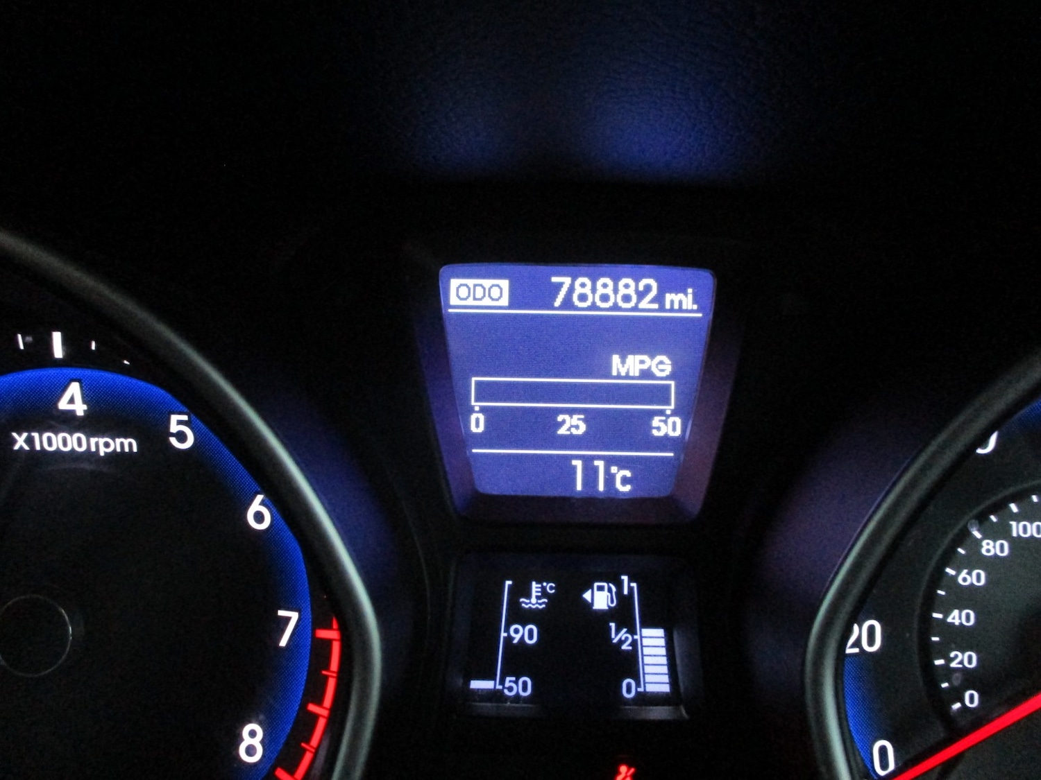 Used Hyundai i30 2014 for sale - 77038935: Photo 8