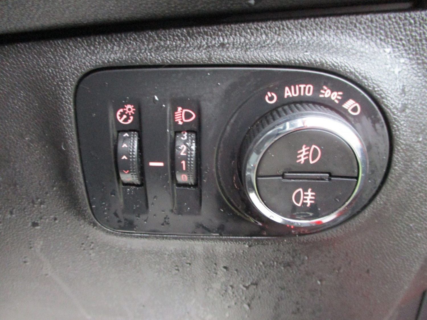 Used Vauxhall Corsa 2016 for sale - 76751861: Photo 14