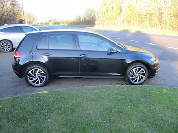 Used Volkswagen Golf 2020 for sale - 77038948: Photo