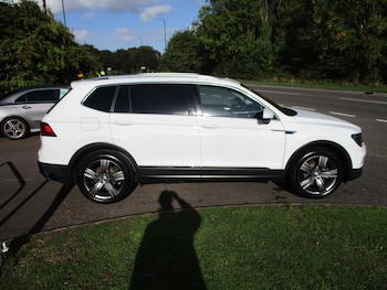 Used Volkswagen Tiguan Allspace 2018 for sale - 76030705: Photo
