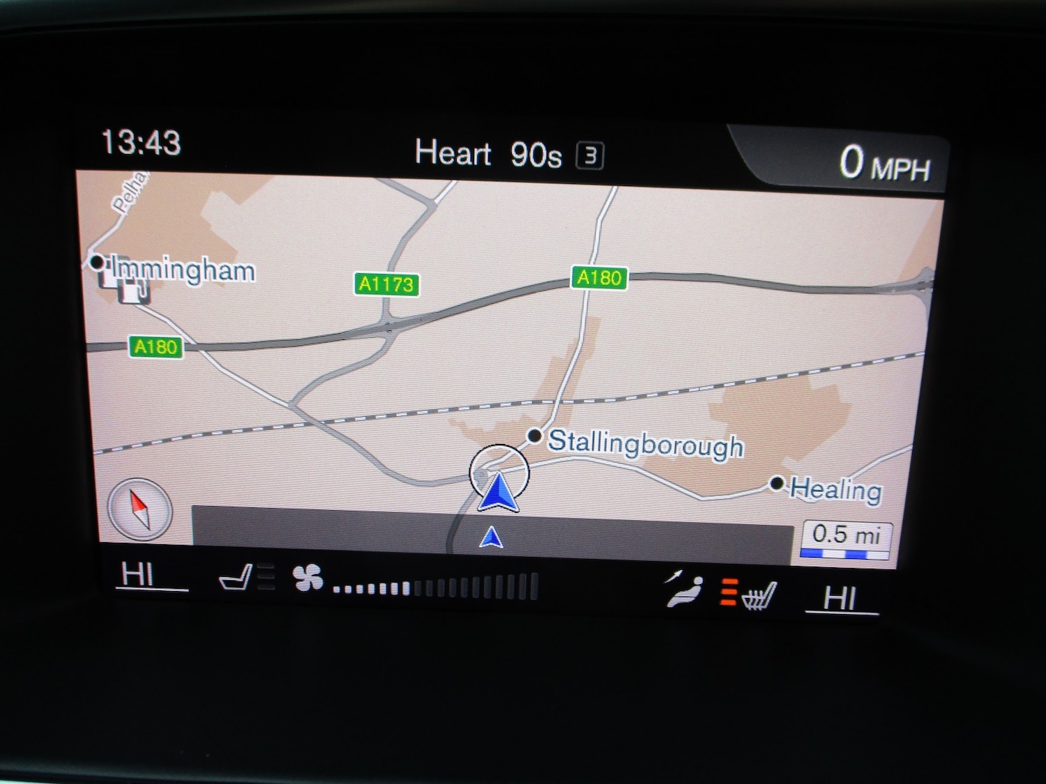 Used Volvo V40 2018 for sale - 76571238: Photo 7