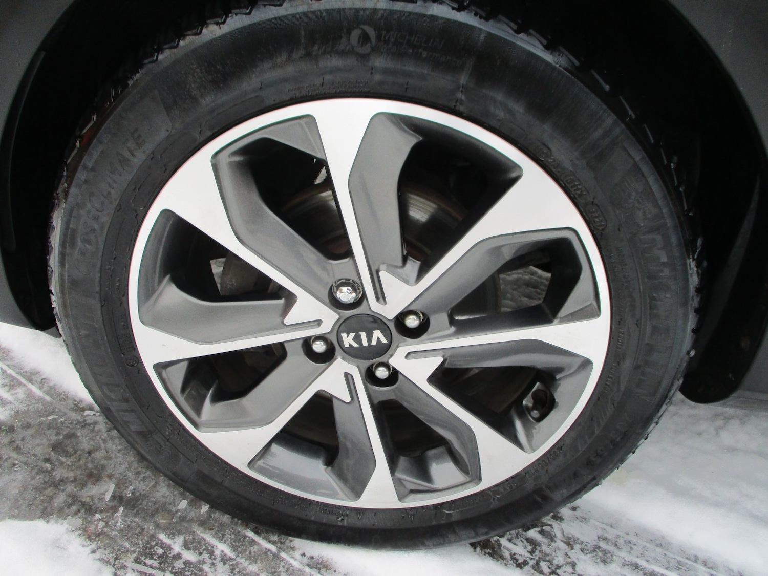 Used Kia Stonic 2018 for sale - 76643361: Photo 13