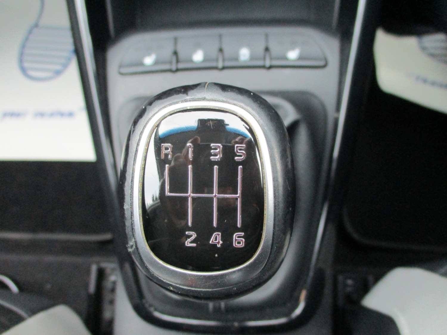 Used Kia Stonic 2018 for sale - 76643361: Photo 14