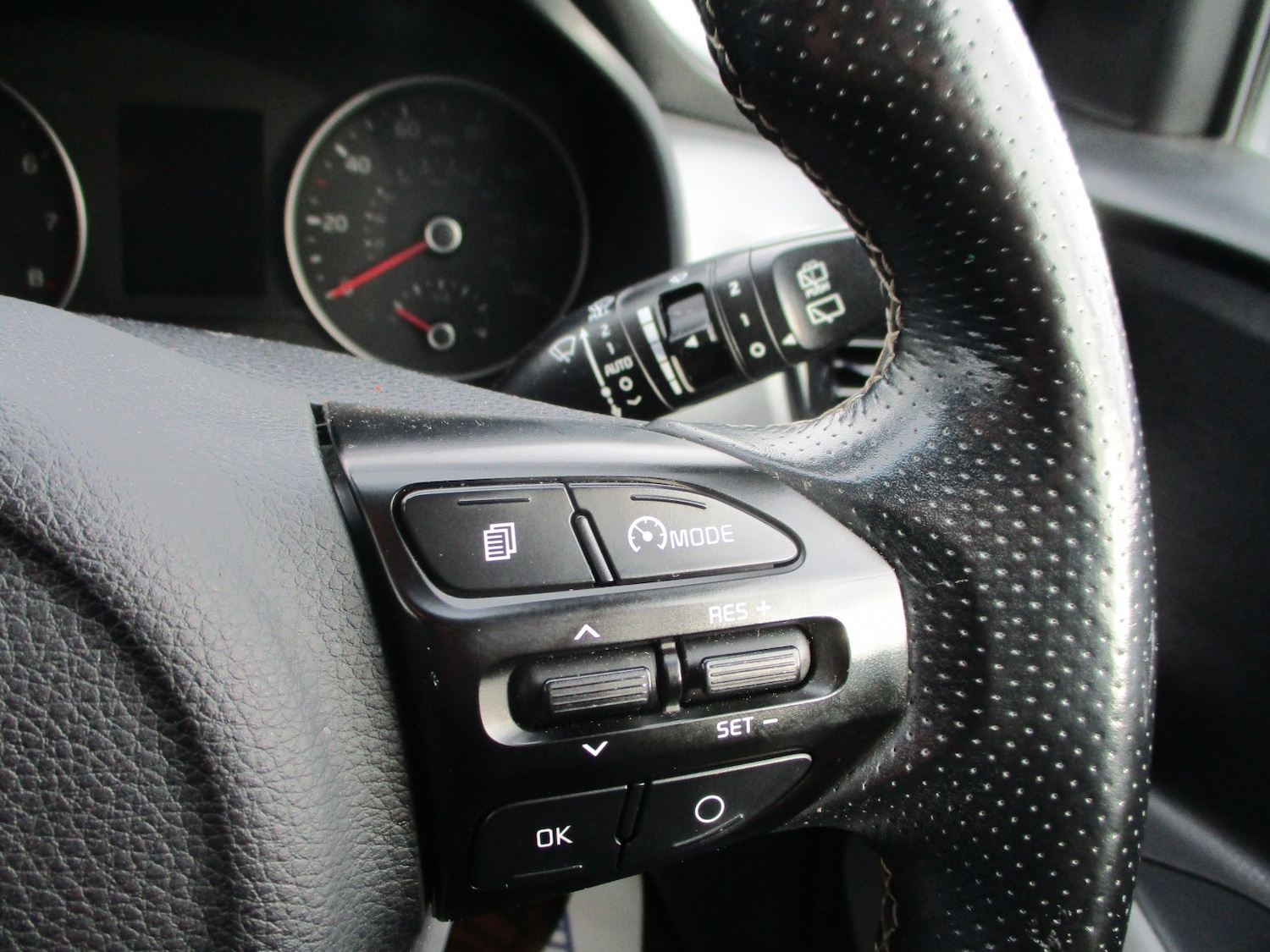 Used Kia Stonic 2018 for sale - 76643361: Photo 16