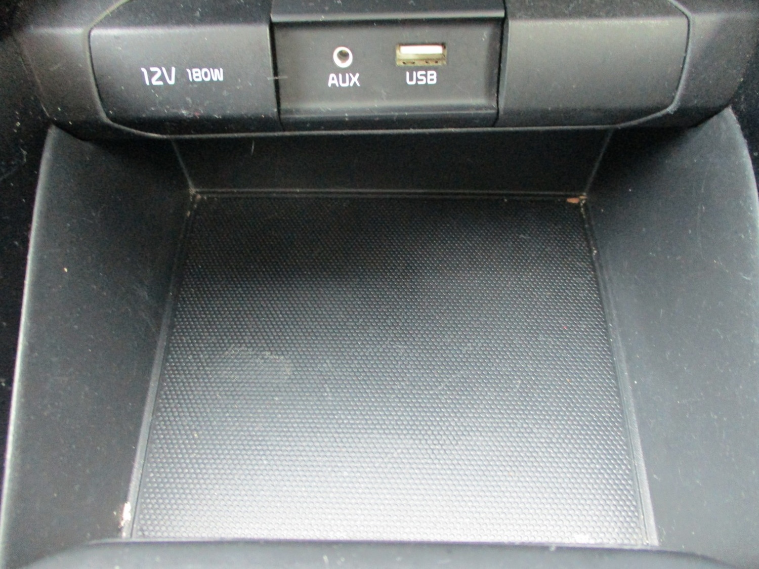 Used Kia Stonic 2018 for sale - 76643361: Photo 21