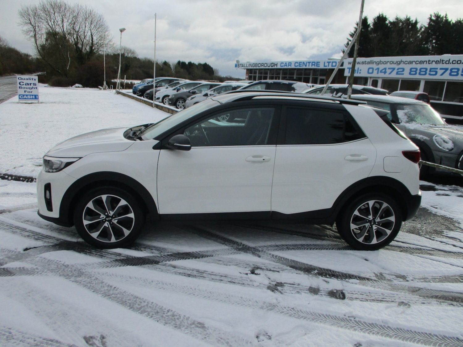 Used Kia Stonic 2018 for sale - 76643361: Photo 4