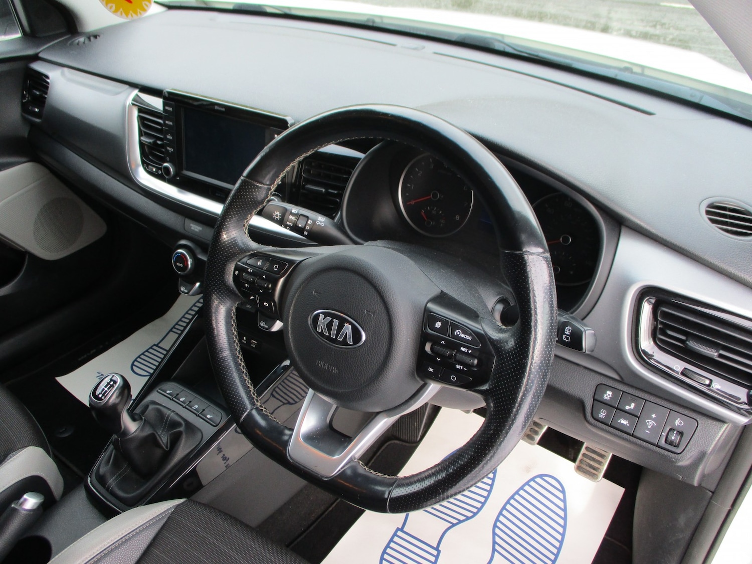 Used Kia Stonic 2018 for sale - 76643361: Photo 6