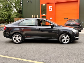 Used Skoda Rapid 2014 for sale - 78525928: Photo