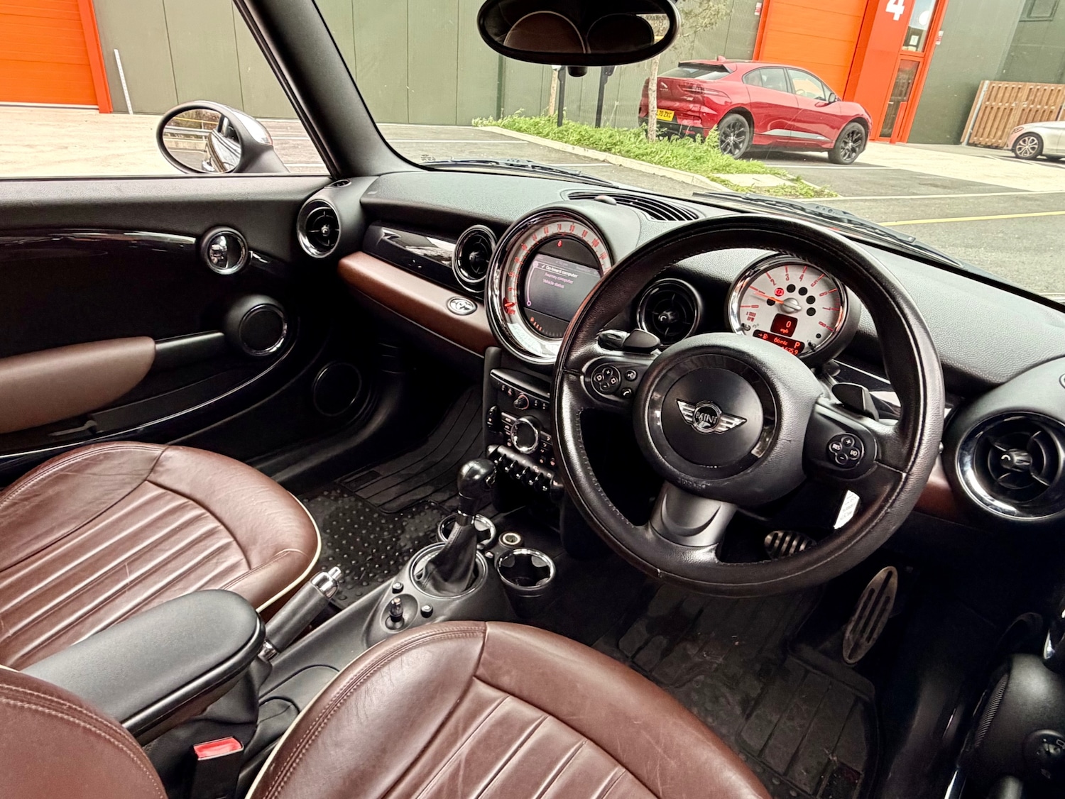 Used MINI Convertible 2011 for sale - 78020500: Photo 2