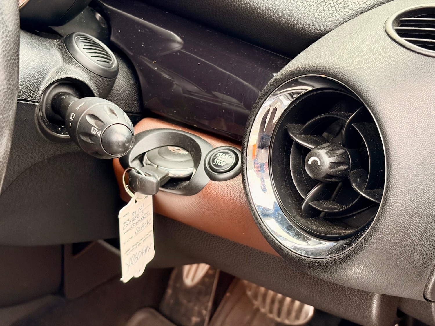 Used MINI Convertible 2011 for sale - 78020500: Photo 27