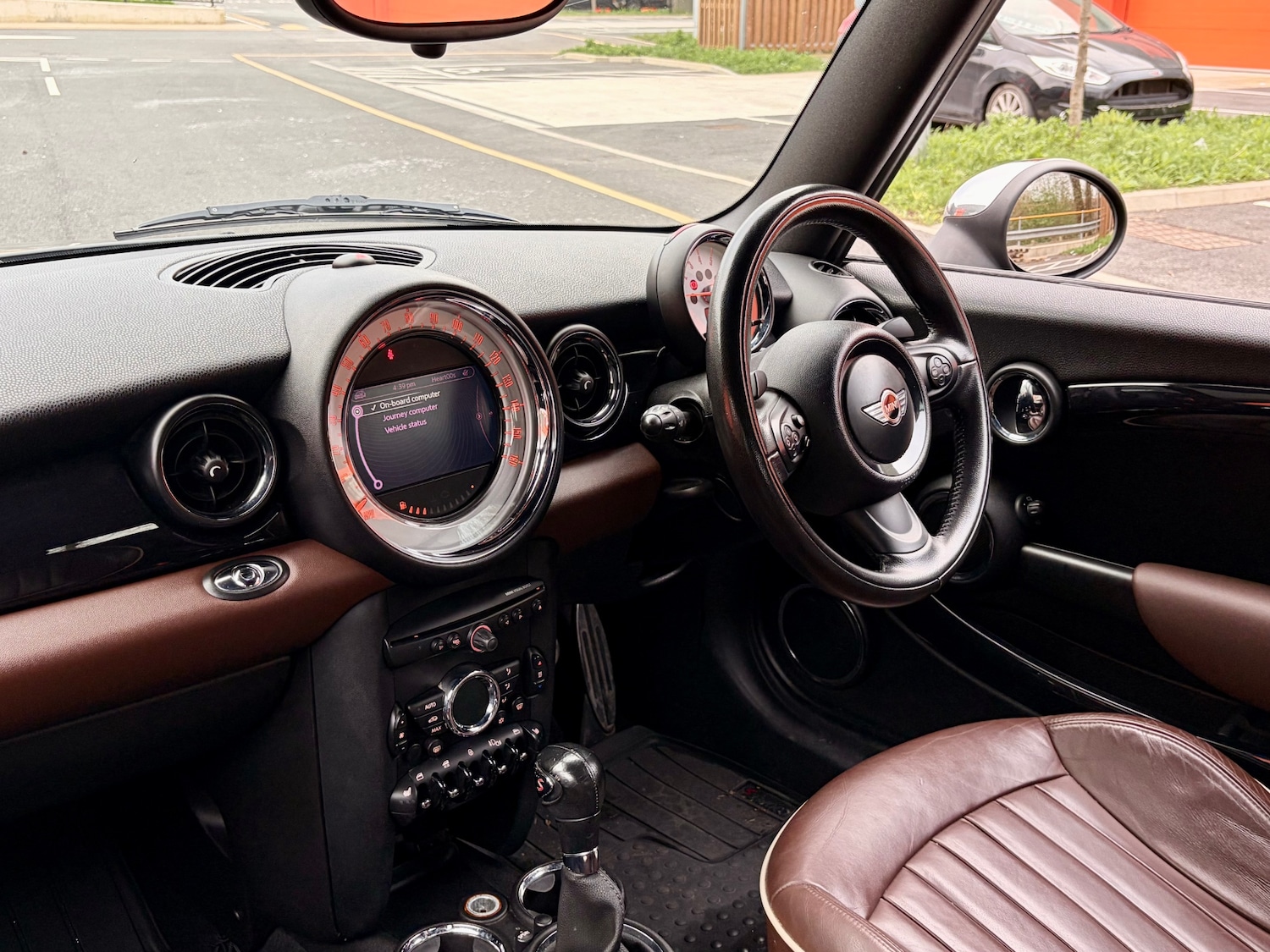 Used MINI Convertible 2011 for sale - 78020500: Photo 30