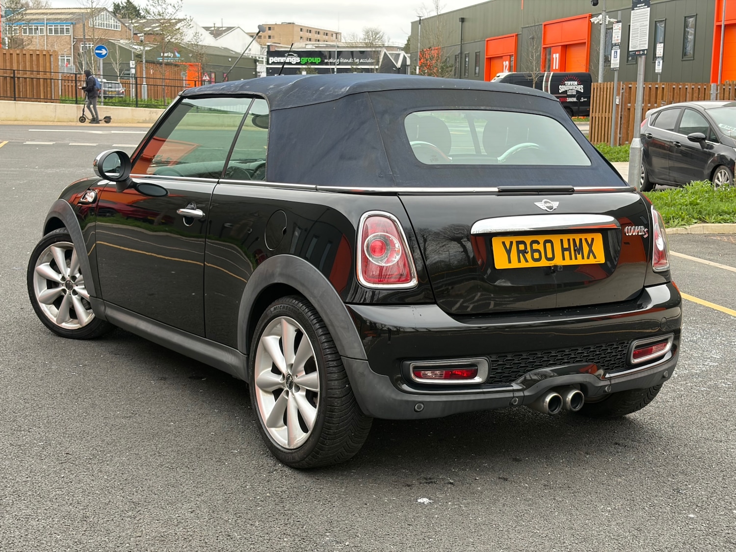 Used MINI Convertible 2011 for sale - 78020500: Photo 5