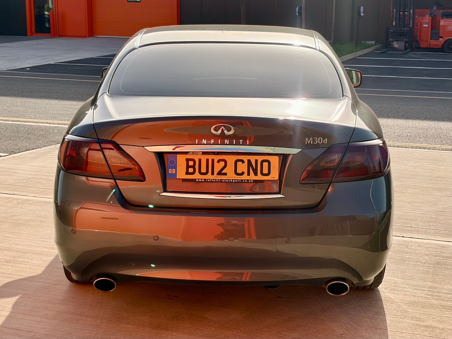 Used Infiniti M 2013 for sale - 77776210: Photo 4