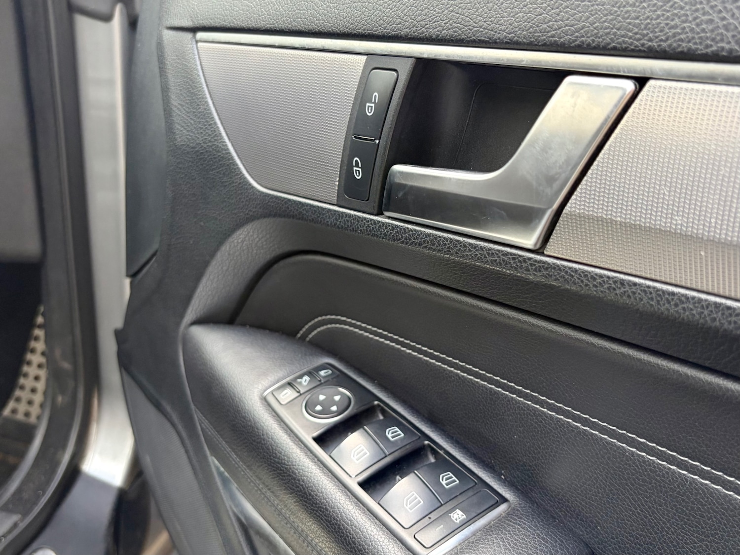 Used Mercedes-Benz E Class 2014 for sale - 77395438: Photo 16