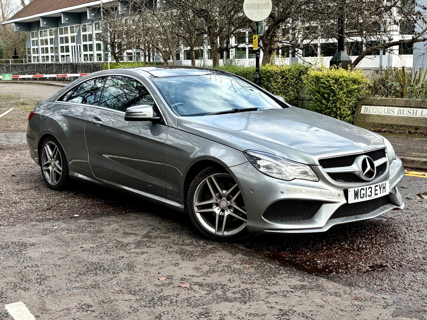 Used Mercedes-Benz E Class 2014 for sale - 77395438: Photo 2