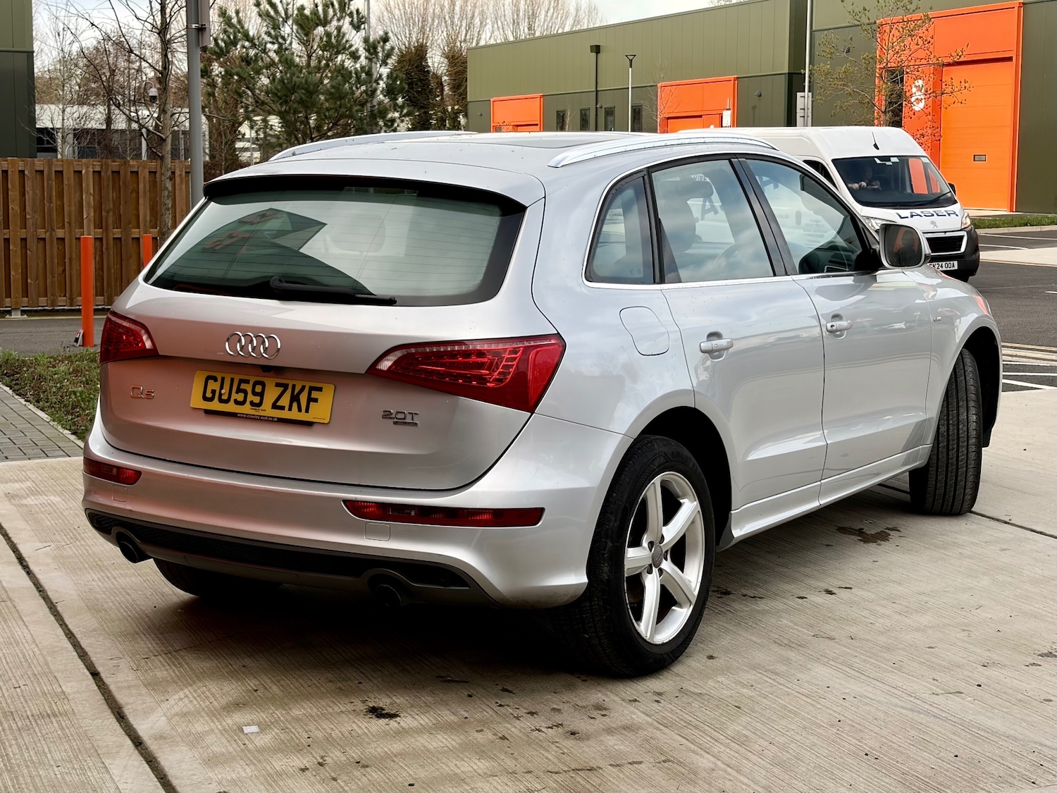 Used Audi Q5 2010 for sale - 77395432: Photo 4