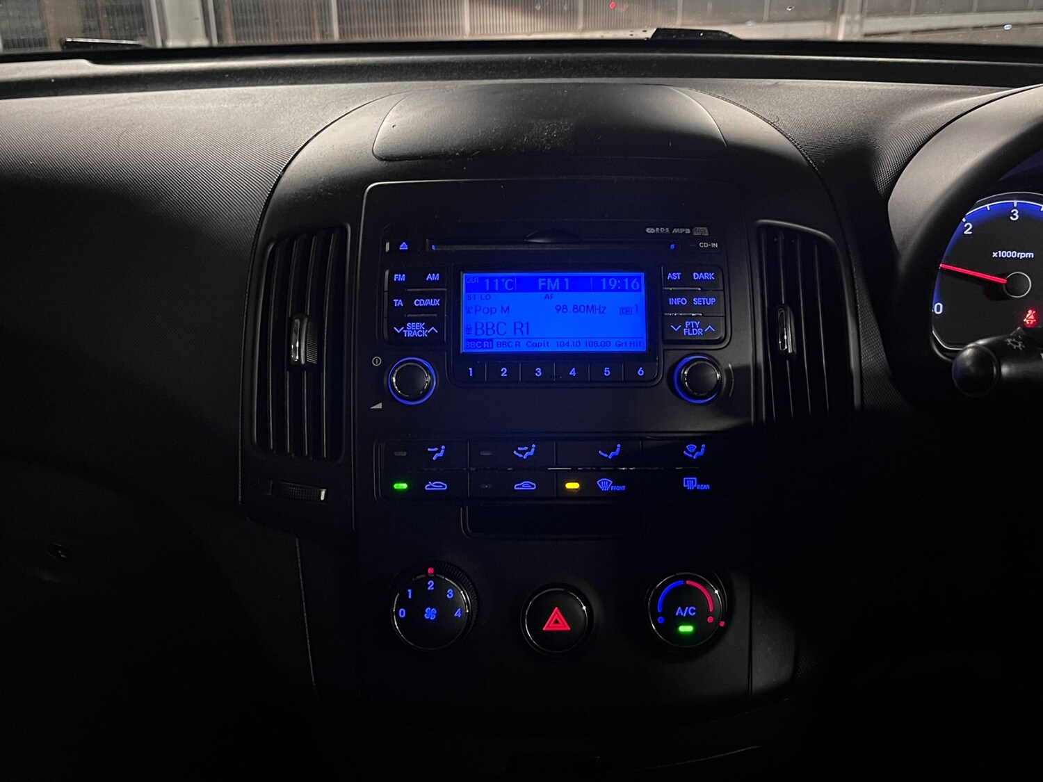 Used Hyundai i30 2010 for sale - 77479960: Photo 21