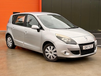 Used Renault Scenic 2012 for sale - 77617359: Photo