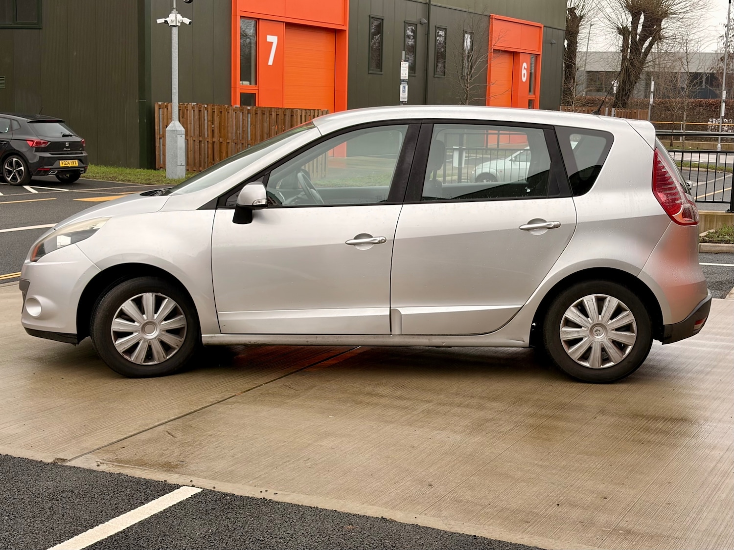 Used Renault Scenic 2012 for sale - 77617359: Photo 5